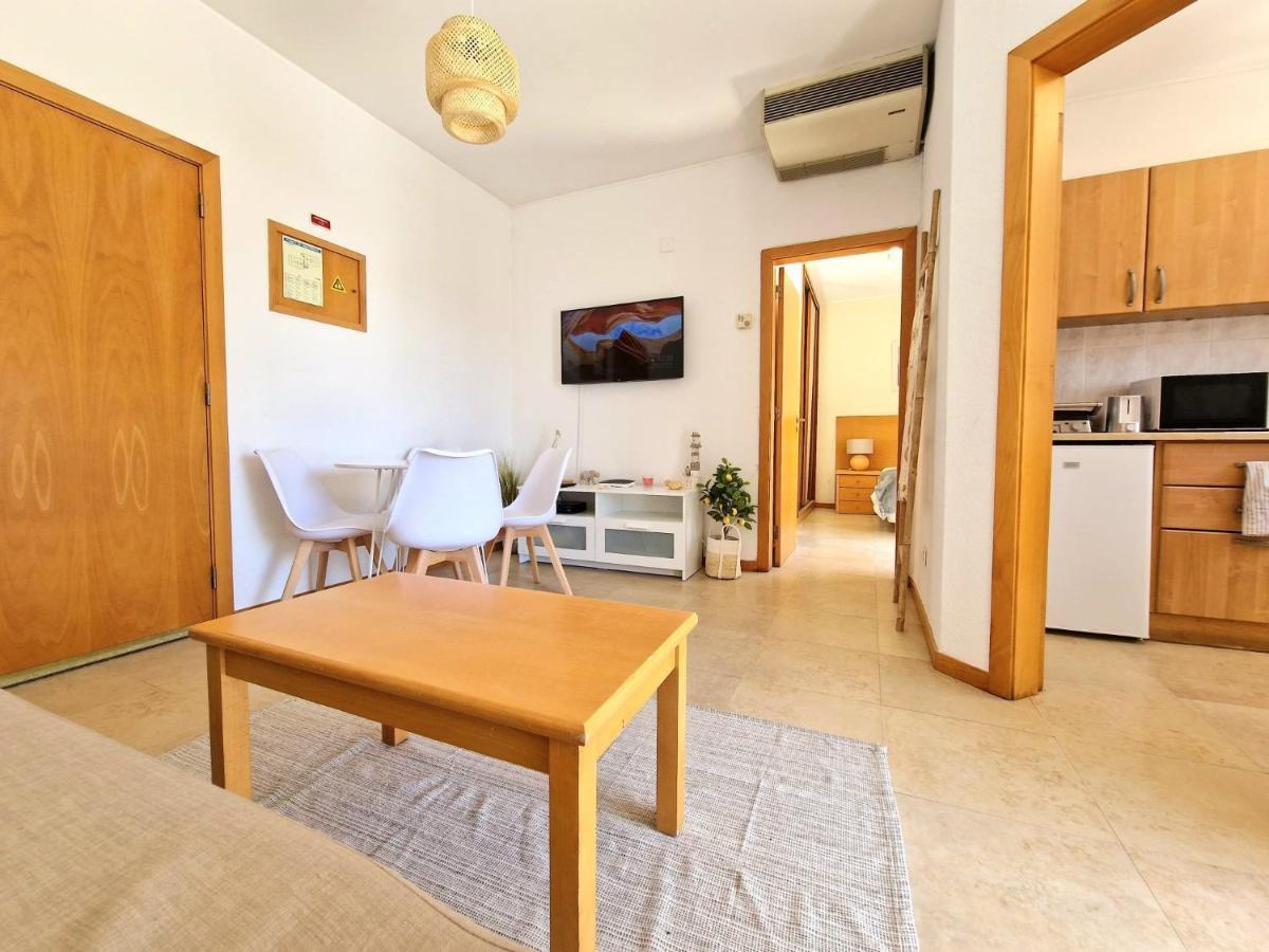 Zarco - Cosy Apartment In Vilamoura With A Balcony With View To The 2 Swimming Pools - Near The Beach & The Marina Quarteira Esterno foto