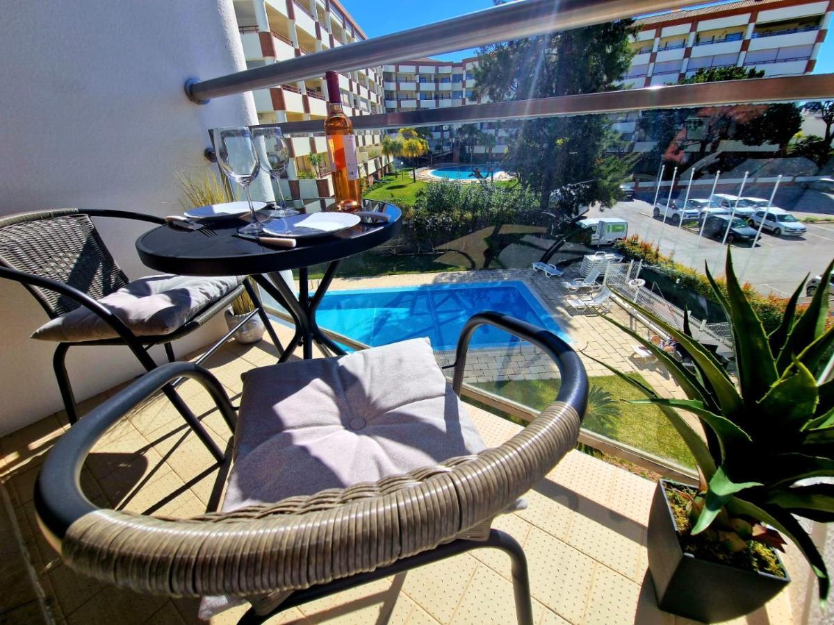 Zarco - Cosy Apartment In Vilamoura With A Balcony With View To The 2 Swimming Pools - Near The Beach & The Marina Quarteira Esterno foto