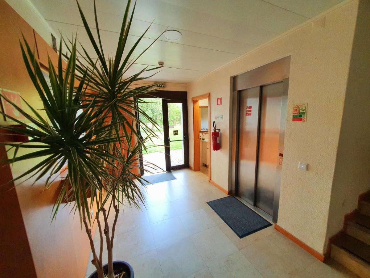 Zarco - Cosy Apartment In Vilamoura With A Balcony With View To The 2 Swimming Pools - Near The Beach & The Marina Quarteira Esterno foto