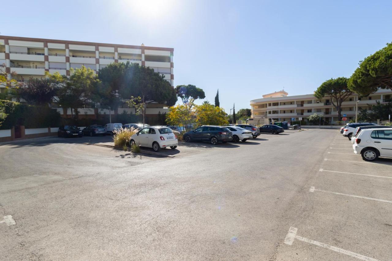Zarco - Cosy Apartment In Vilamoura With A Balcony With View To The 2 Swimming Pools - Near The Beach & The Marina Quarteira Esterno foto
