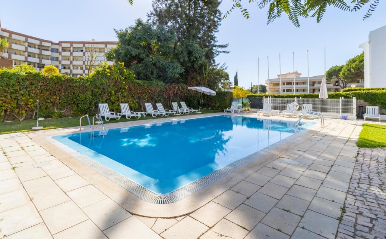 Zarco - Cosy Apartment In Vilamoura With A Balcony With View To The 2 Swimming Pools - Near The Beach & The Marina Quarteira Esterno foto
