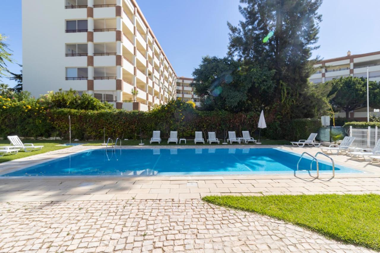 Zarco - Cosy Apartment In Vilamoura With A Balcony With View To The 2 Swimming Pools - Near The Beach & The Marina Quarteira Esterno foto