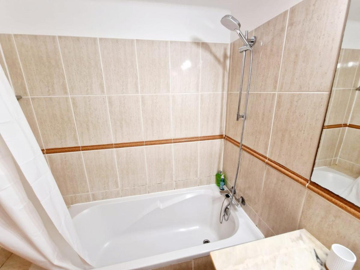 Zarco - Cosy Apartment In Vilamoura With A Balcony With View To The 2 Swimming Pools - Near The Beach & The Marina Quarteira Esterno foto